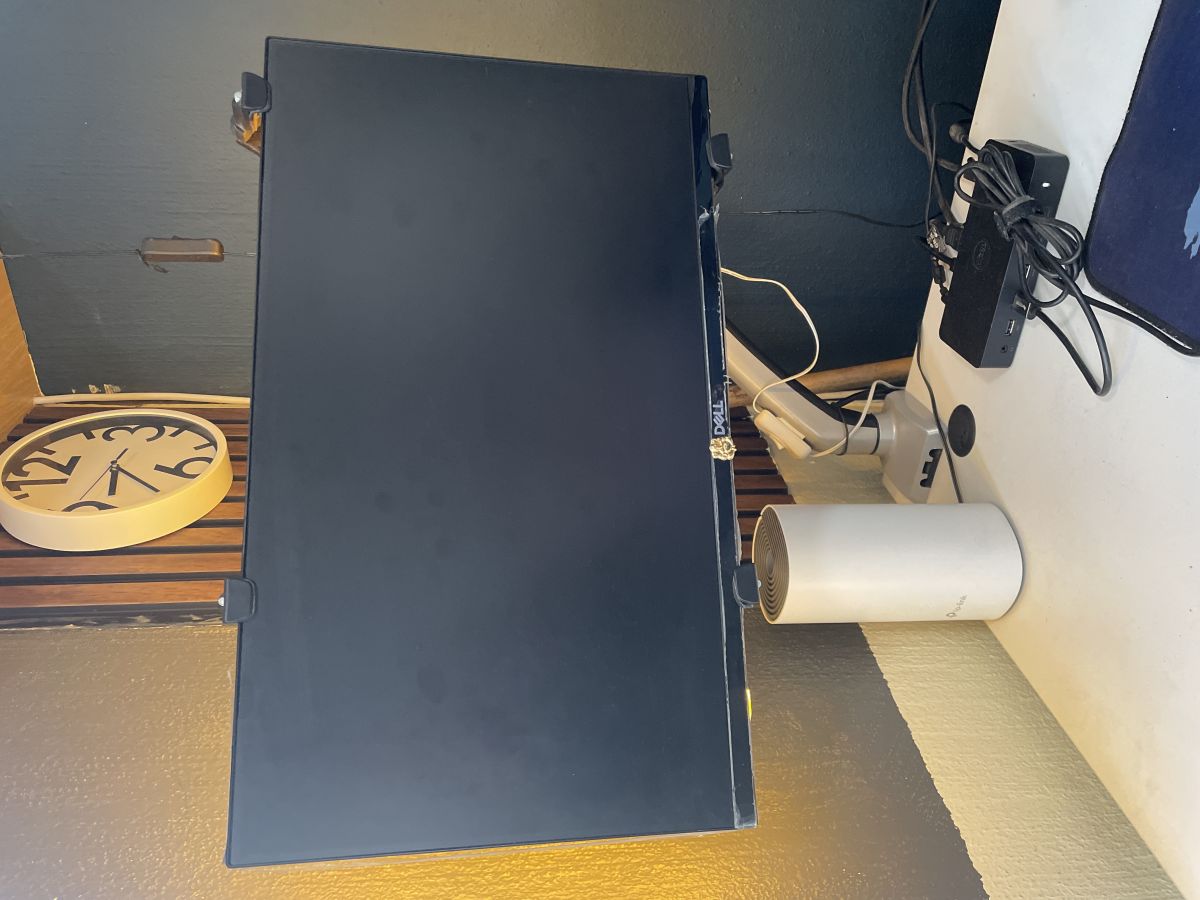 Dell22 inch monitor with single arm stand