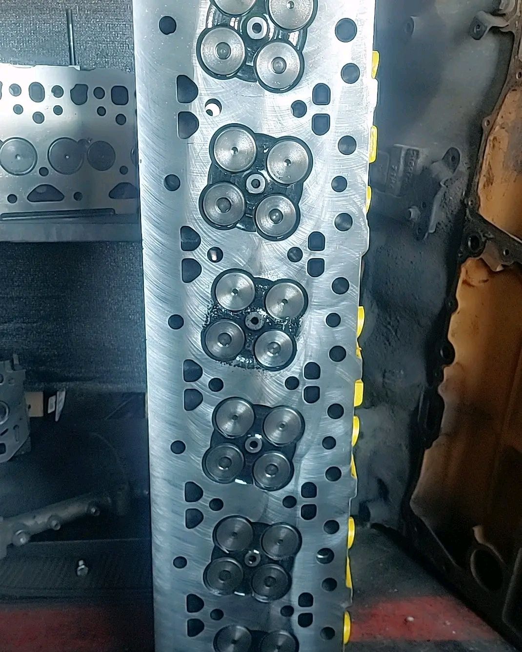 RECONDITIONED PRESSURE TESTED TRUCK CYLINDER HEADS